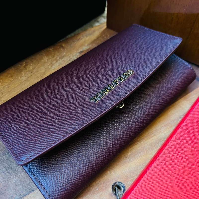 Retail: R3299.00 Tom & Fred London® Biscay Genuine Leather Continental Twill Purse