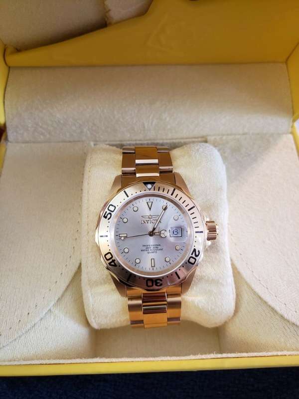Retail: R6,999.00 INVICTA Men`s CHAMPAGNE OYSTER 18k Gold pl. Sea Dweller 200M Watch BRAND NEW