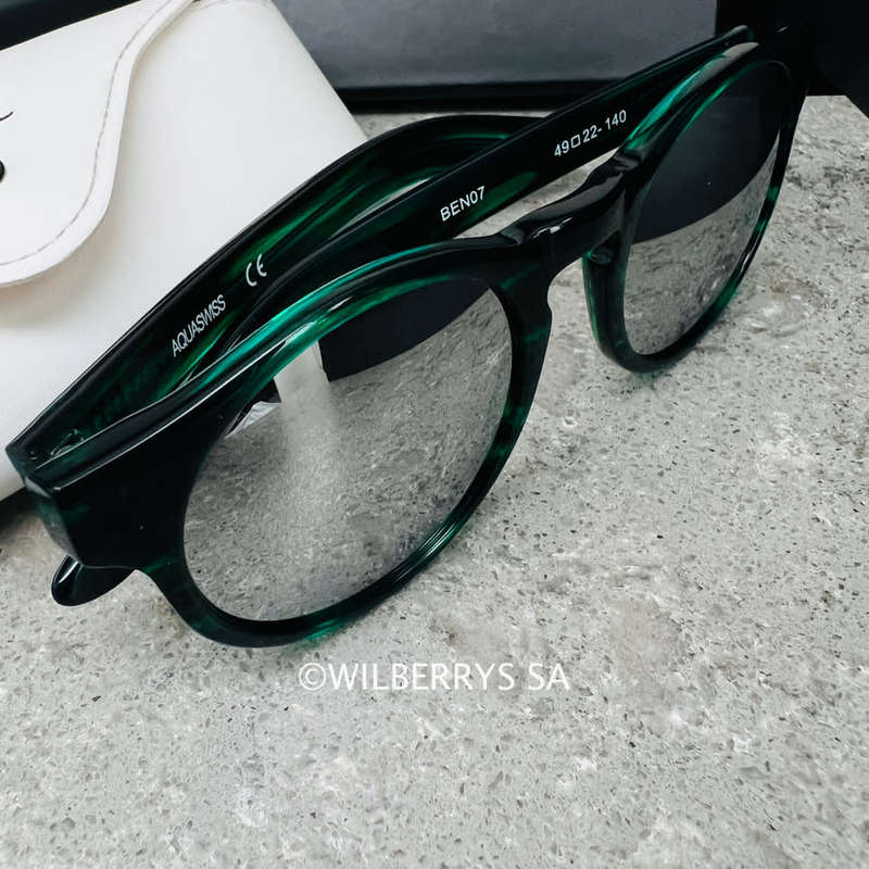 rrp R3999.00 AQUASWISS Men`s Luxury Benni Black Gradient Wayfarer Sunglasses **AUTHENTIC, NEW, HOT!!