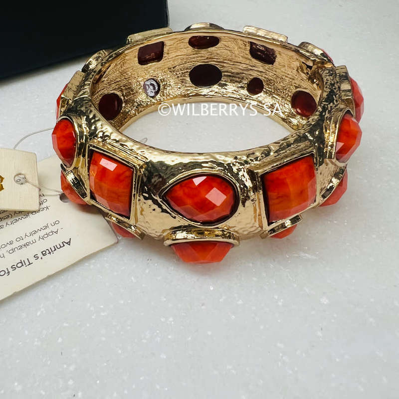 l@@k!!Retail: R1650.00 AMRITA NEW YORK Shelter Island Cuff Coral hot!!!