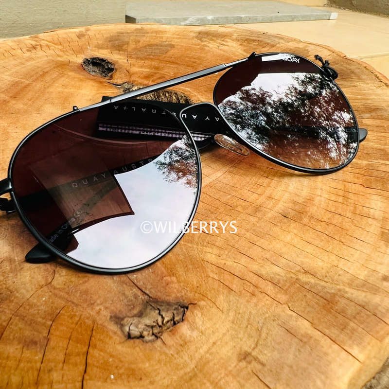 QUAY Australia Womens LICKETY SPLIT AVAITOR Sunglasses **AUTHENTIC BRAND NEW