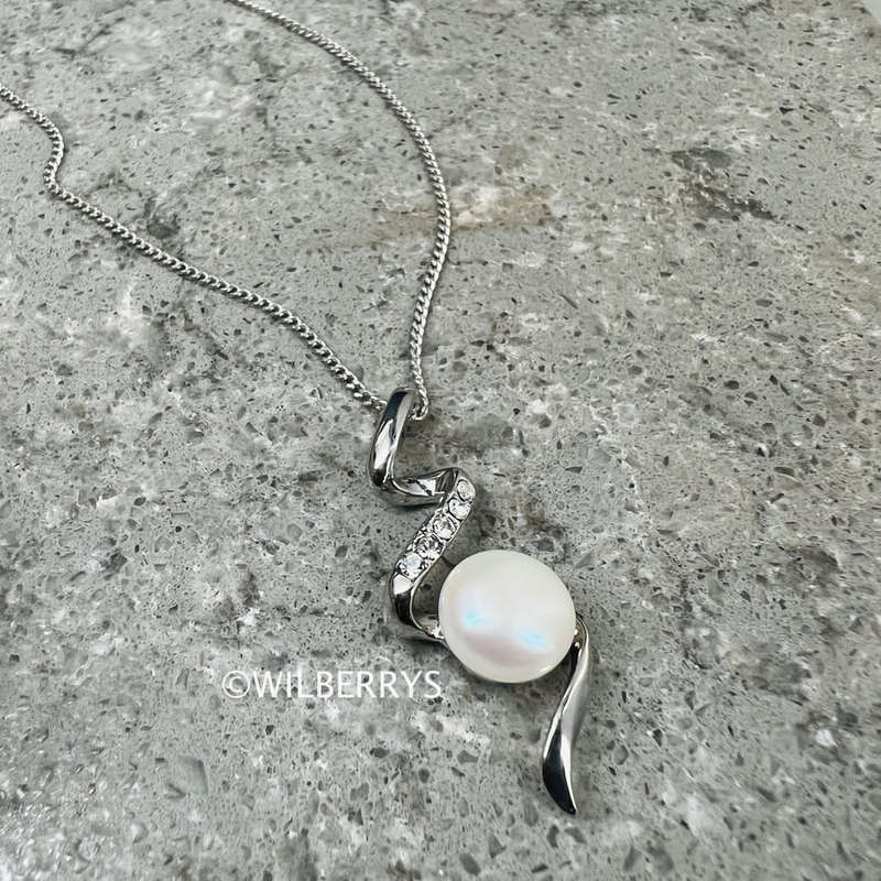 LONDON JEWELLERS Devotion Freshwater Pearl Bow Pendant with Swarovski Elements® + Chain