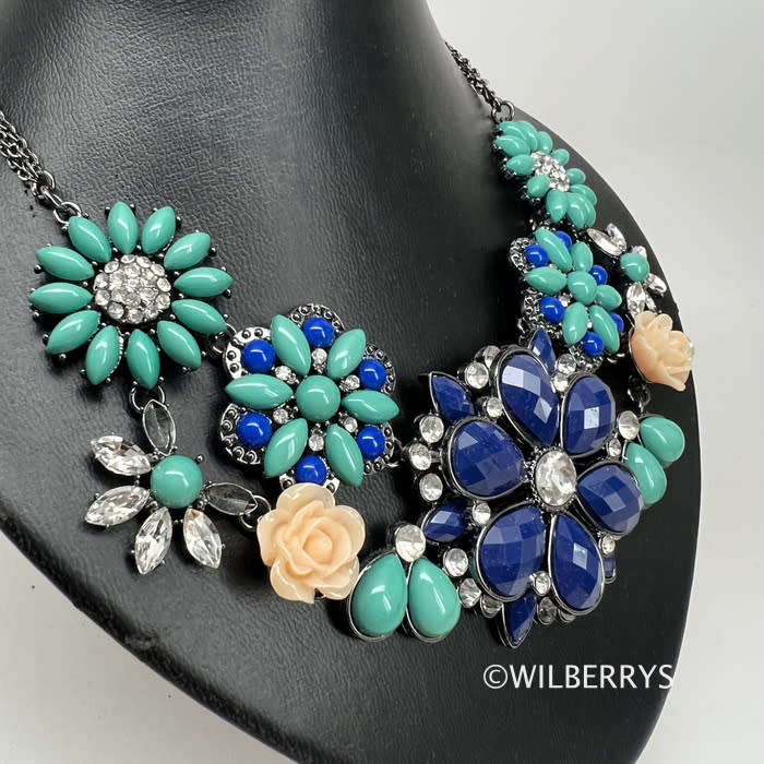 Amrita New York Women Jardin De Fleurs Bib Blue/Turquoise Necklace