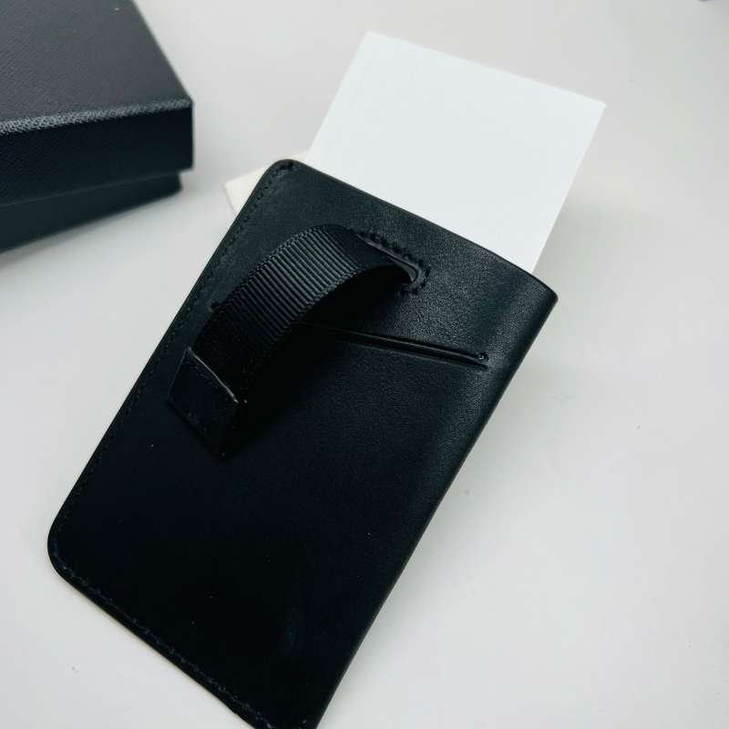 TOM and FRED London® FREDDY JUNIOR JR. Black Genuine Leather Pocket Wallet