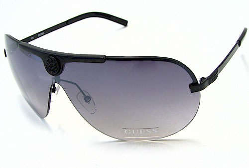**R2,900.00** Authentic GUESS Men's Black Smoke Aviator Sunglasses + Certificate + Carry Case