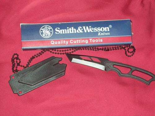 New Smith&Wesson neck knife