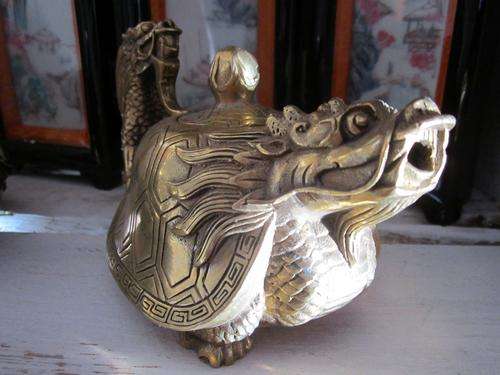 ESTATE SALE LOT 62  BRASS CHINESE DRAGON TEAPOT