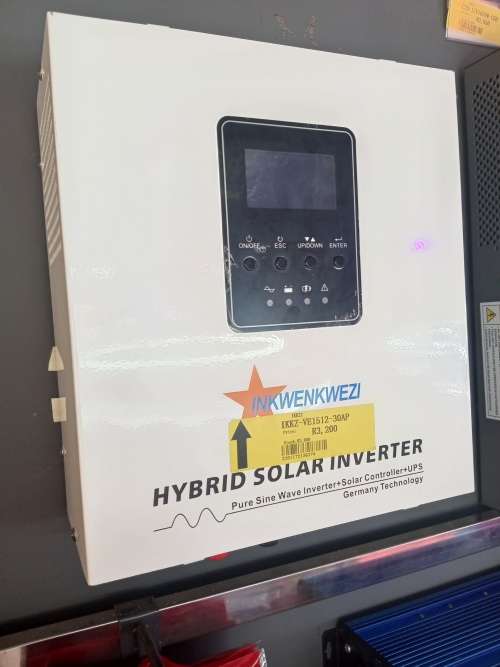 1500W 12V HYBRID  INVERTER