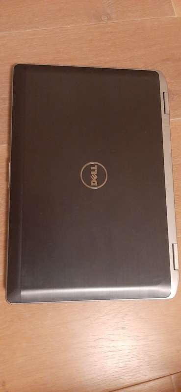 i5 Dell Latitude @ 2.60ghz, 4gb Ram, 320gb HHD, USB3.0 , Keyboard Backlight