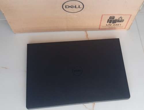 7TH Gen Dell Inspiron i5 @ 2.50Ghz, 8gb Ram, 500gb HHD, 15.6` Display, HDMI, DVD, Windows 10 (MINT!)