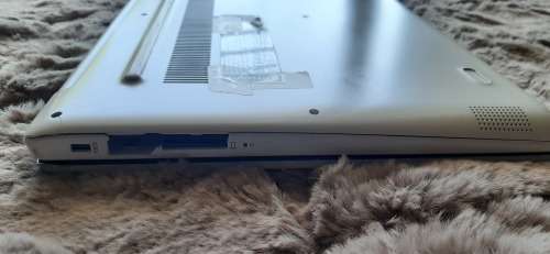 8th Gen Lenovo Ideapad i3 @ 2.20Ghz, 4gb Ram, 500Gb HHD, HDMI, Windows 10