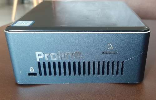7th gen i3 Intel NUC @ 2.40Ghz, 8gb Ram, 256gb SSD, HDMI, WiFi/Bluetooth, USB3.0 +Type-C, Windows 10