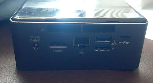 7th gen i3 Intel NUC @ 2.40Ghz, 8gb Ram, 256gb SSD, HDMI, WiFi/Bluetooth, USB3.0 +Type-C, Windows 10