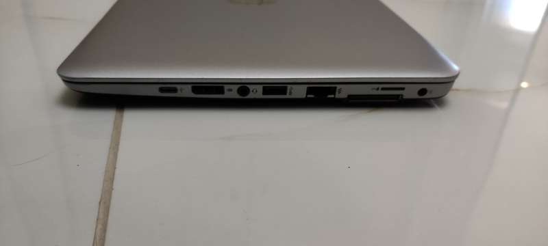 i7 Hp Elitebook 820 G3 @ 2.60Ghz, 8gb Ram, 256gb nVme, USB3.0+Type-C, Bang & Olufsen, Windows 10