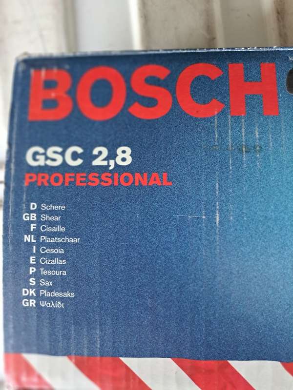 Nibbler / Shear Bosch GSC 2.8