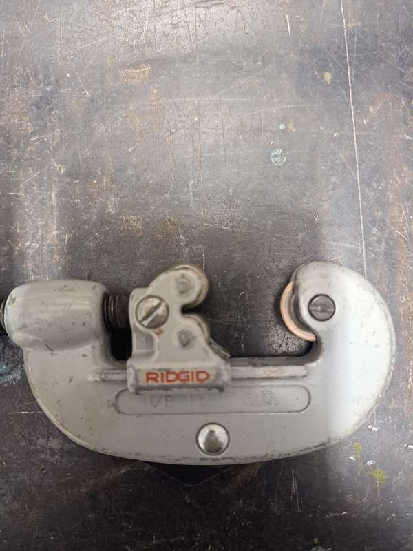 Pipe / Tube Bender Ridgid Model 410 mm c/w used No. 10 Pipe cutter