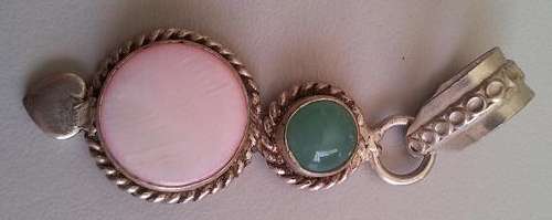 PINK MOTHER OF PEARL AND GREEN CHALCEDONY STERLING SILVER PENDANT @ EXCELLENT LOW START!