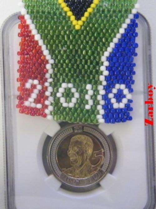 8 x 2008 Mandela Birthday R5 Graded MS66 by NGC + 2010 Gift