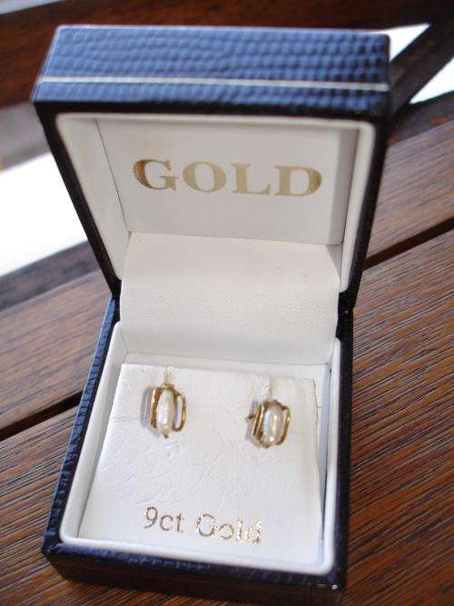 EARRINGS 9CT GOLD WITH FRESH WATER PEARL
