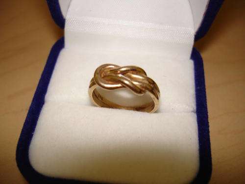 9CT GOLD LOVERS KNOT