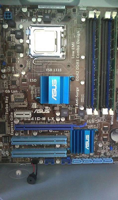 Asus P5G41C-M LX Motherboard + Core 2 Quad 8300 + 4Gig (2 x 2Gig) Transcend DDR2 800 RAM