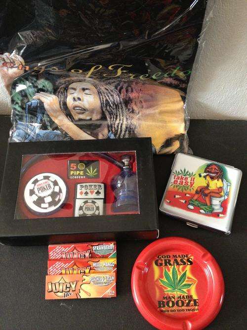 RASTA HAMPER