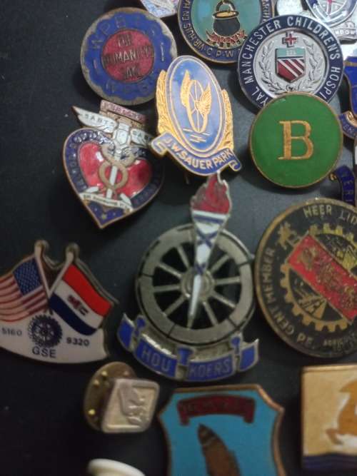 Vintage lot of badges. 48 badges for one bid. Bargain lot.