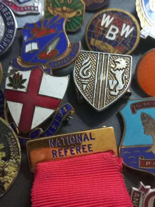 Vintage lot of badges. 48 badges for one bid. Bargain lot.