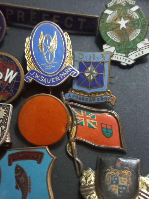 Vintage lot of badges. 48 badges for one bid. Bargain lot.