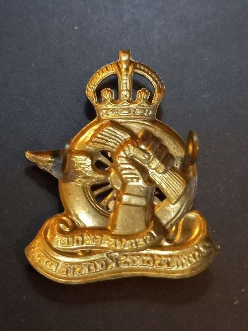 Service Corps Cap badge. Excellent condition