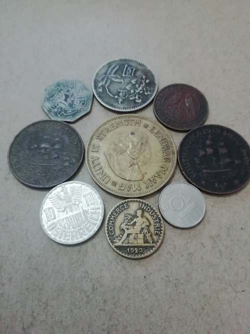 Mixed international coins (bid per coin)