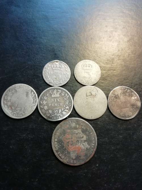 *18g Sterling silver* Great Britain coin lot. One bid. Coins are worn.