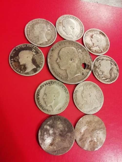 Sterling silver Great Britain coin lot. Mostly worn coins. 17grams