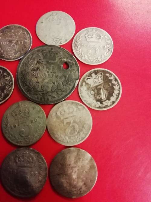 Sterling silver Great Britain coin lot. Mostly worn coins. 17grams