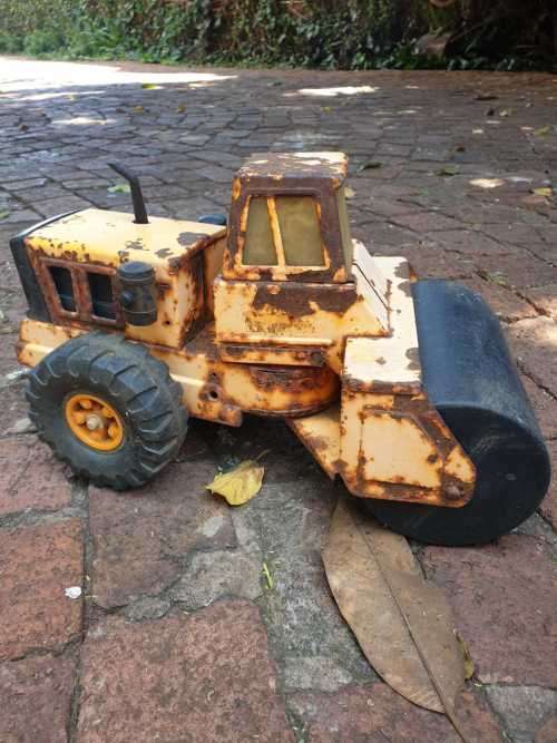 LARGE 1970S MIGHTY TONKA ROLLER