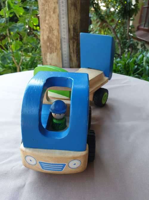 WONDERWORLD PICK-UP TRUCK