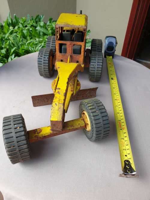 VINTAGE 1980S TONKA ROAD GRADER