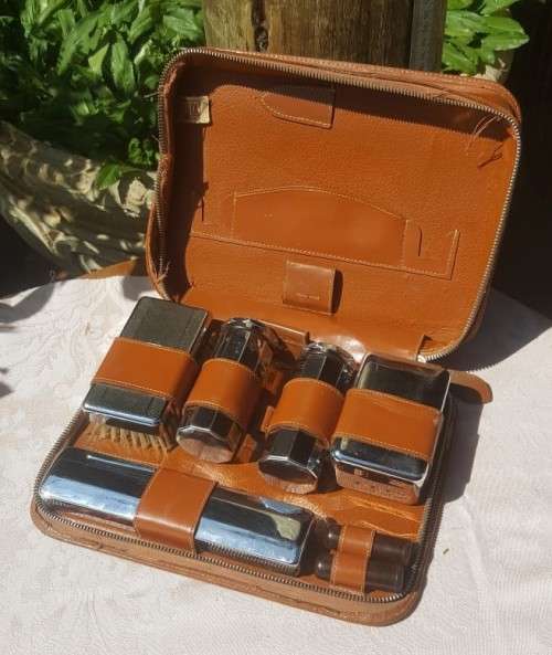 VINTAGE 1950S TWO-TIX CHROME MALE GROOMING KIT MADE IN ENGLAND