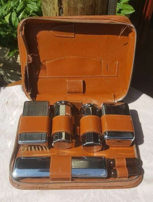 VINTAGE 1950S TWO-TIX CHROME MALE GROOMING KIT MADE IN ENGLAND