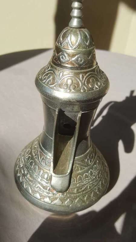 VINTAGE LARGE SILVER PLATED ARABIC DALLAH COFFEE POT