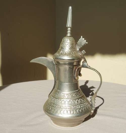 VINTAGE LARGE SILVER PLATED ARABIC DALLAH COFFEE POT