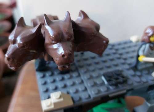 ORIGINAL LEGO HARRY POTTER FORBIDDEN CORRIDOR (4706) FROM 2001 - ABOUT 98% COMPLETE WITH FLUFFY