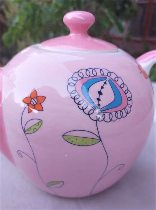 WOOLWORTHS EASE HAND PAINTED PINK STONEWARE TEA POT