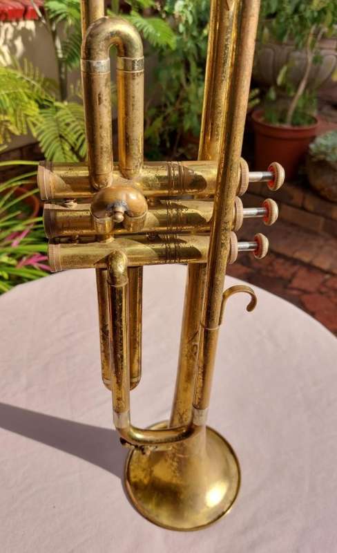 AWSOME VINTAGE (1960s) GRAFTON OF ENGLAND FOREIGN BRASS STANDARD TRUMPET