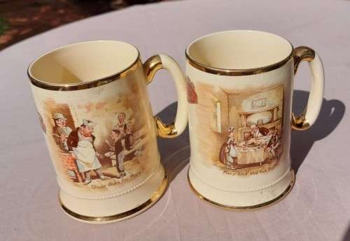 VINTAGE AND SCARSE ROYAL BRADWELL ARTHUR WOOD 3752 ENGLAND OLIVER TWIST MUGS WITH GOLD TRIMS