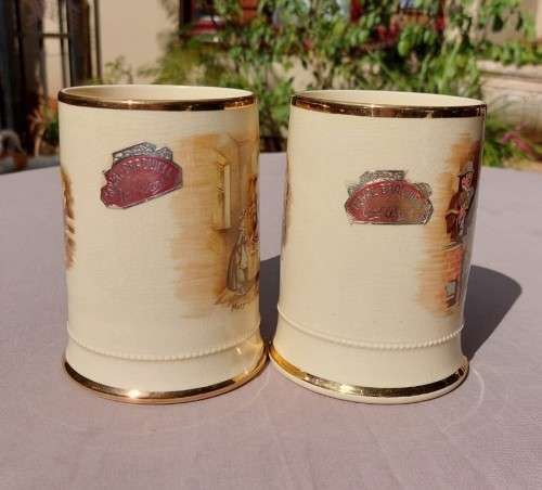 VINTAGE AND SCARSE ROYAL BRADWELL ARTHUR WOOD 3752 ENGLAND OLIVER TWIST MUGS WITH GOLD TRIMS