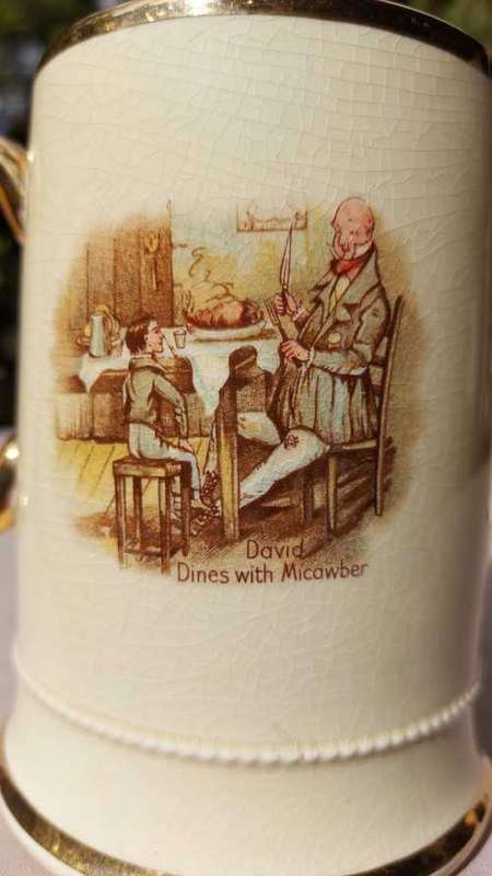VINTAGE AND SCARSE ROYAL BRADWELL ARTHUR WOOD 3752 ENGLAND OLIVER TWIST MUGS WITH GOLD TRIMS