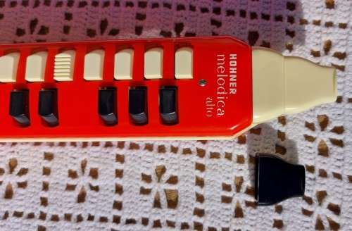 VINTAGE 1960S HOHNER GERMANY ALTO MELODICA RED WITH 25 KEYS  TESTED WORKING