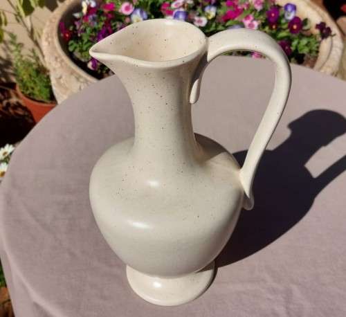 BEAUTIFULLY WHITE SPECKLED CERAMIC VASE MUG PITCHER WITH STYLISH HANDLE