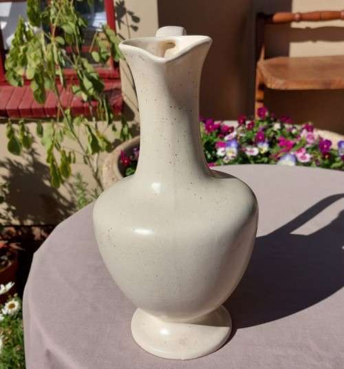 BEAUTIFULLY WHITE SPECKLED CERAMIC VASE MUG PITCHER WITH STYLISH HANDLE